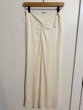 Reformation // ivory skirt small